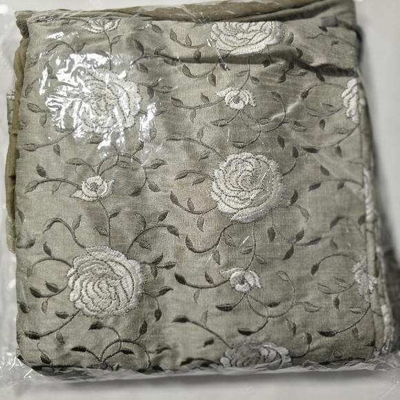 Unstiched suit - Picture 16 of 16